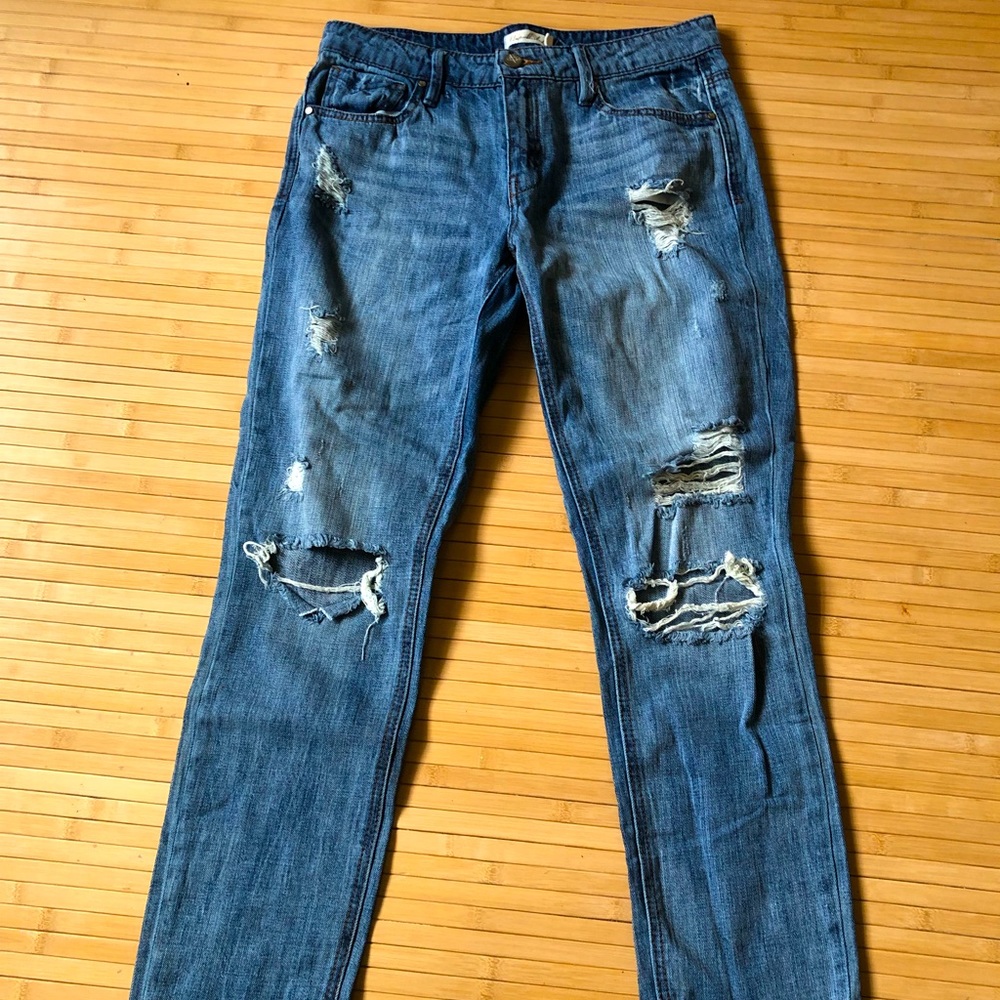 UNPUBLISHED DISTRESSED BLUE JEANS ( brand new)